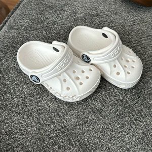Crocs toddler size 4